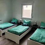 Fischer 1 - Moderne Monteurs- & Mit 2 Schlafzimmern - Neu Renoviert Mit Grosser Privater Terrasse Villingen-Schwenningen
