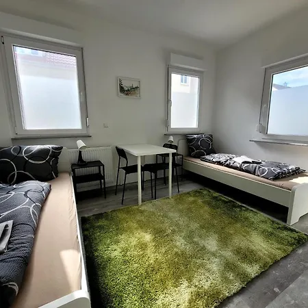 Fischer Apartment 1 - Moderne Monteurs- & Ferienwohnung Mit 2 Schlafzimmern - Grosse Private Terrasse