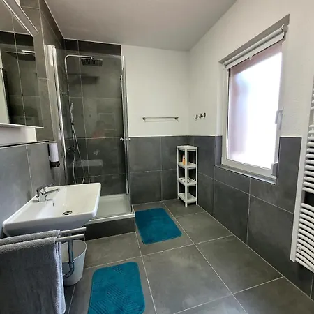 Fischer Apartment 1 - Moderne Monteurs- & Ferienwohnung Mit 2 Schlafzimmern - Grosse Private Terrasse *